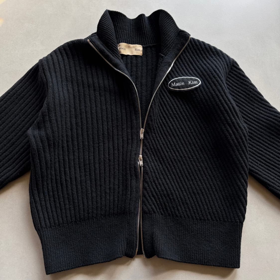 [M]마땡킴 Matin Kim 램스울 하이넥 집업 가디건 블랙 상품이미지4
