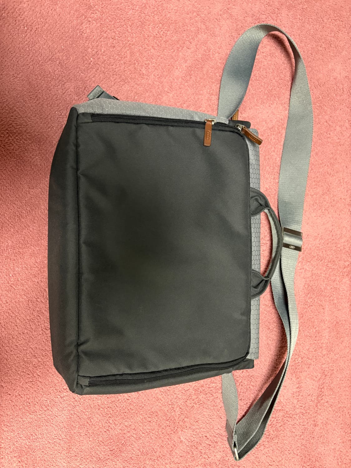 아우디 크로스백 상품이미지3