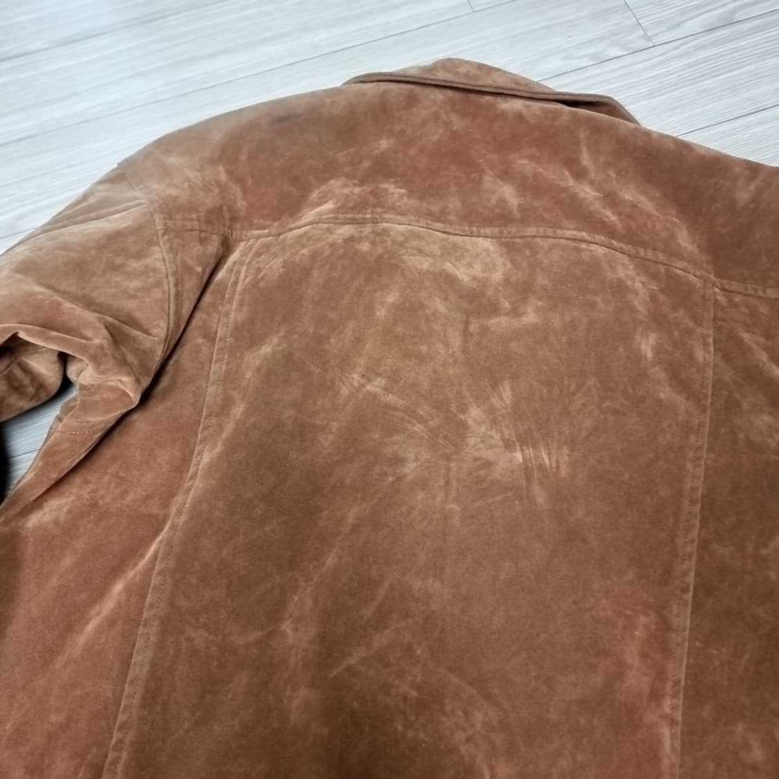 파르티멘토 브라운 스웨이드 가죽 트러커 자켓(100-105) 상품이미지10