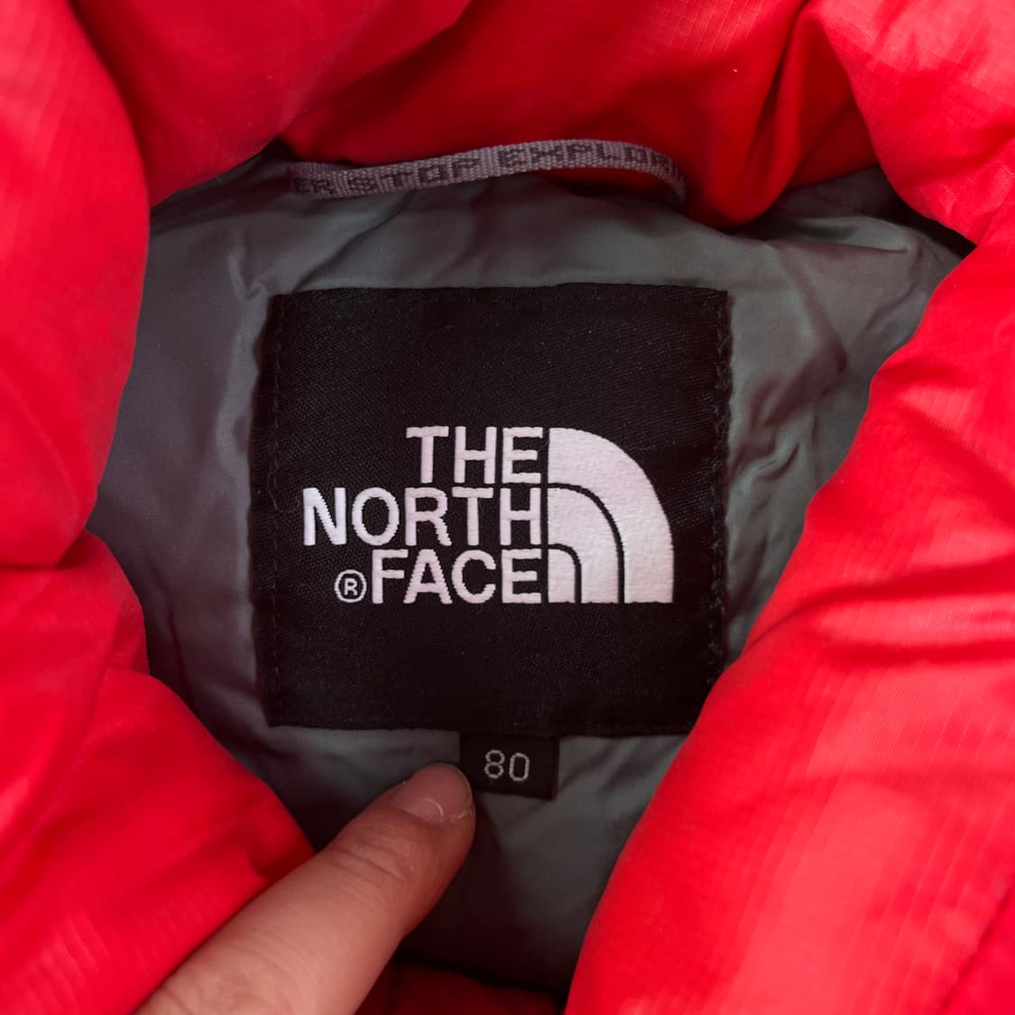 W 100 노스페이스 1996 700 눕시 패딩 상품이미지3