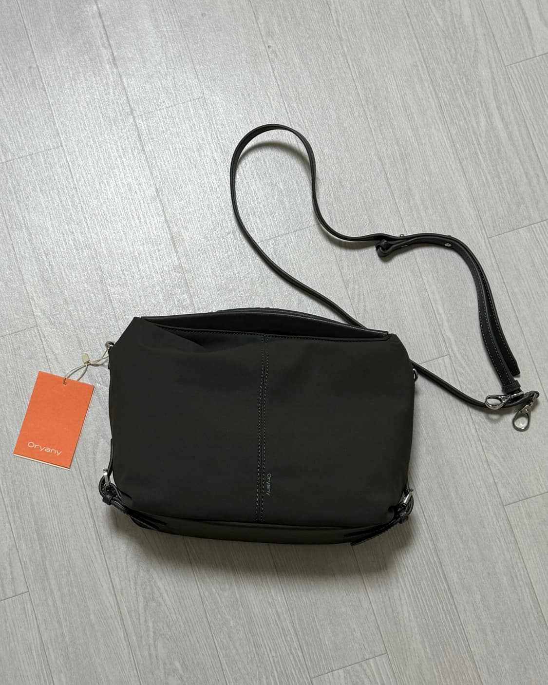 오야니 마리 토트백 챠콜 상품이미지1