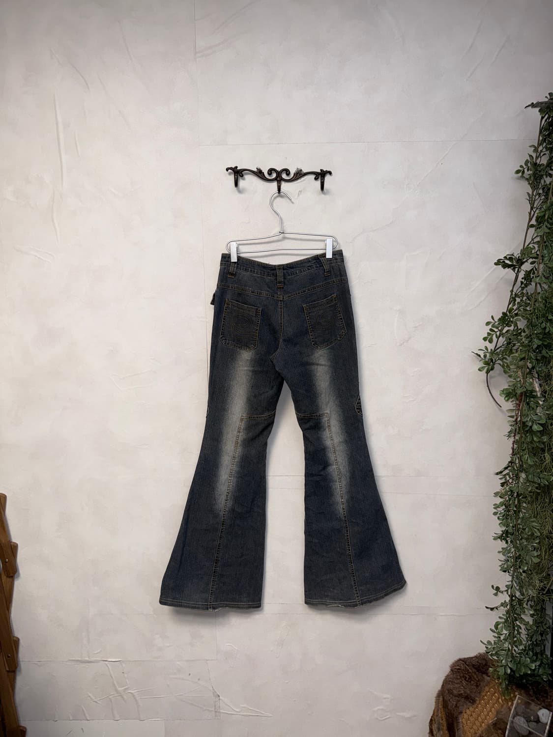 Washing denim multi pocket bootscut 카고팬츠 상품이미지4