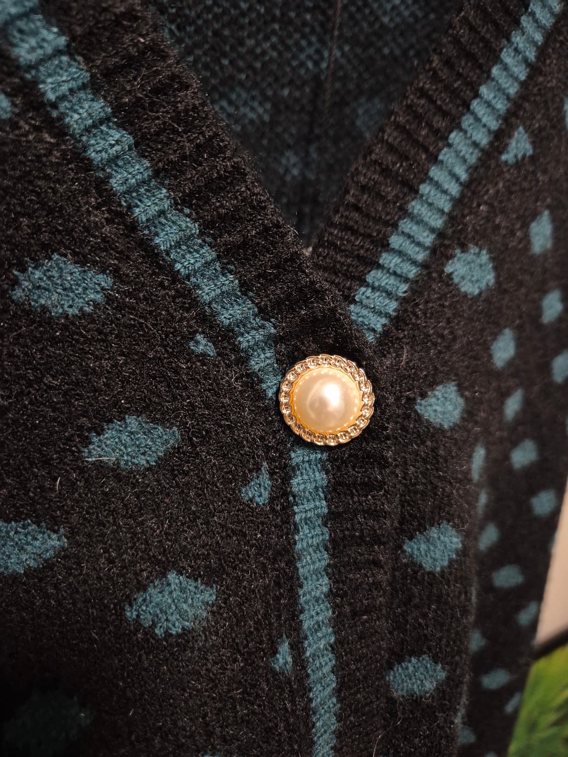 NAIN 블랙 도트 가디건 상품이미지4