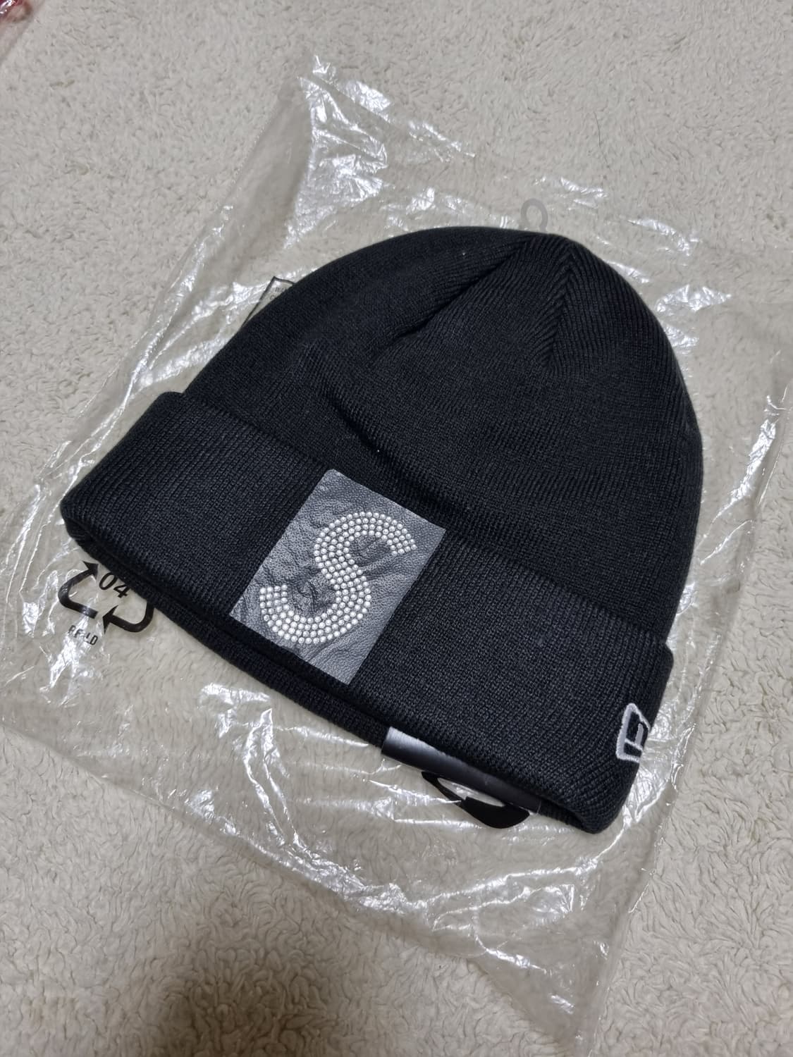 슈프림 스와로브스키 s로고 비니 상품이미지1