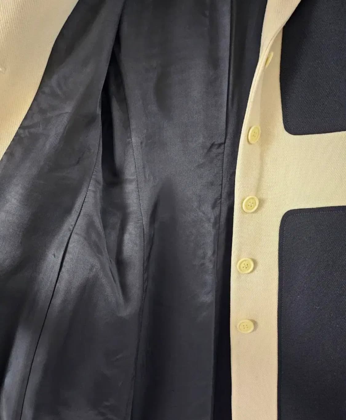 모스키노 블랙 앤 화이트 코트 85 상품이미지6