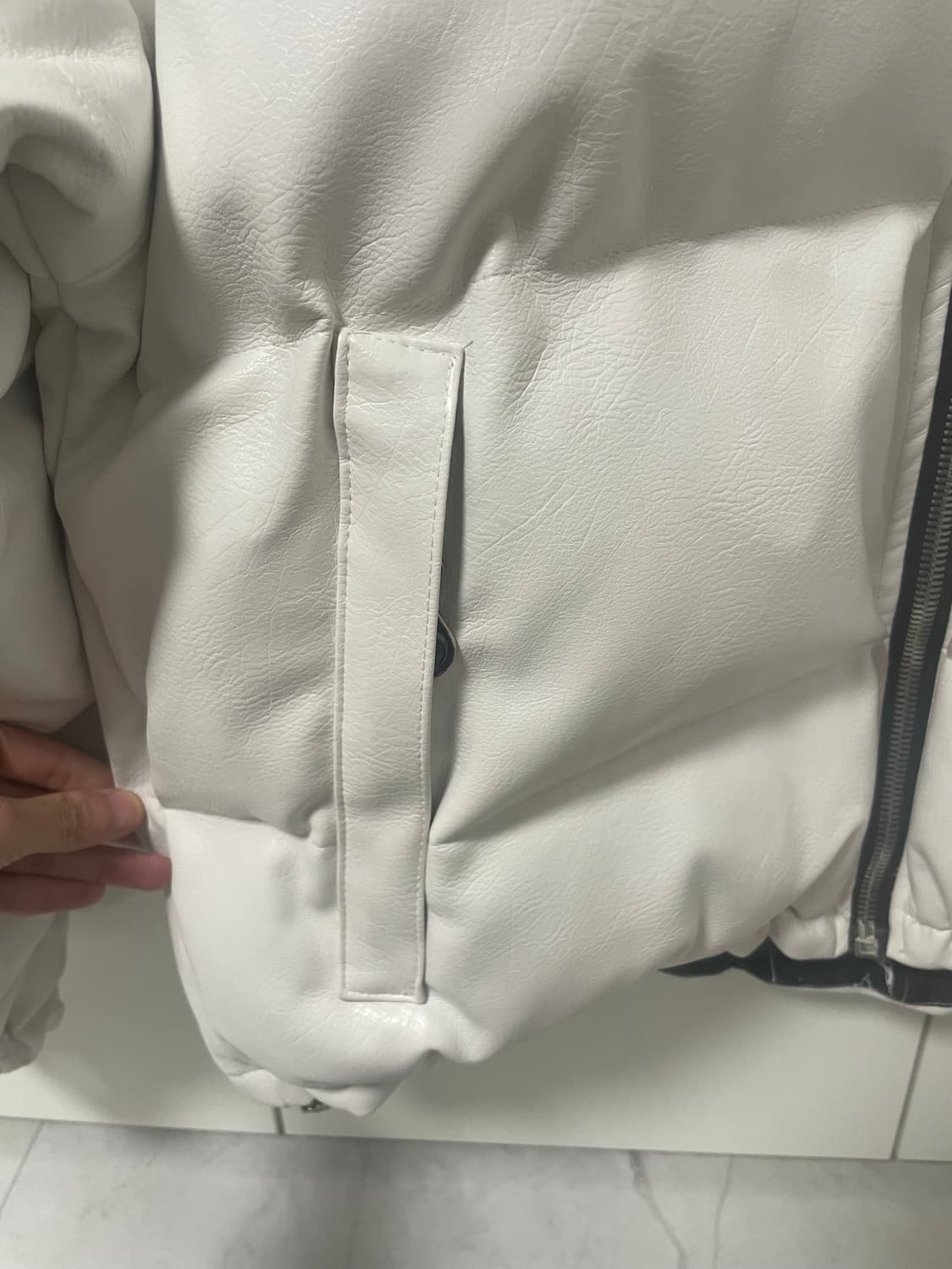 떠그클럽 레더패딩 상품이미지5