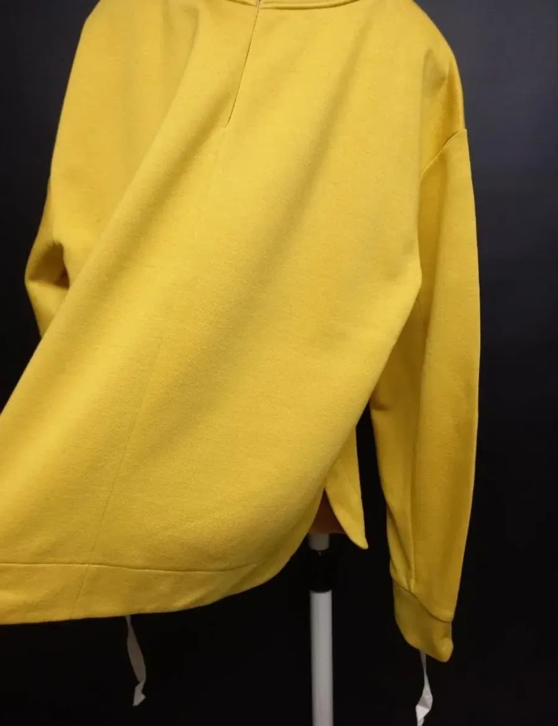 세컨플로어 얇은 네오프렌 맨투맨 55.66 상품이미지5