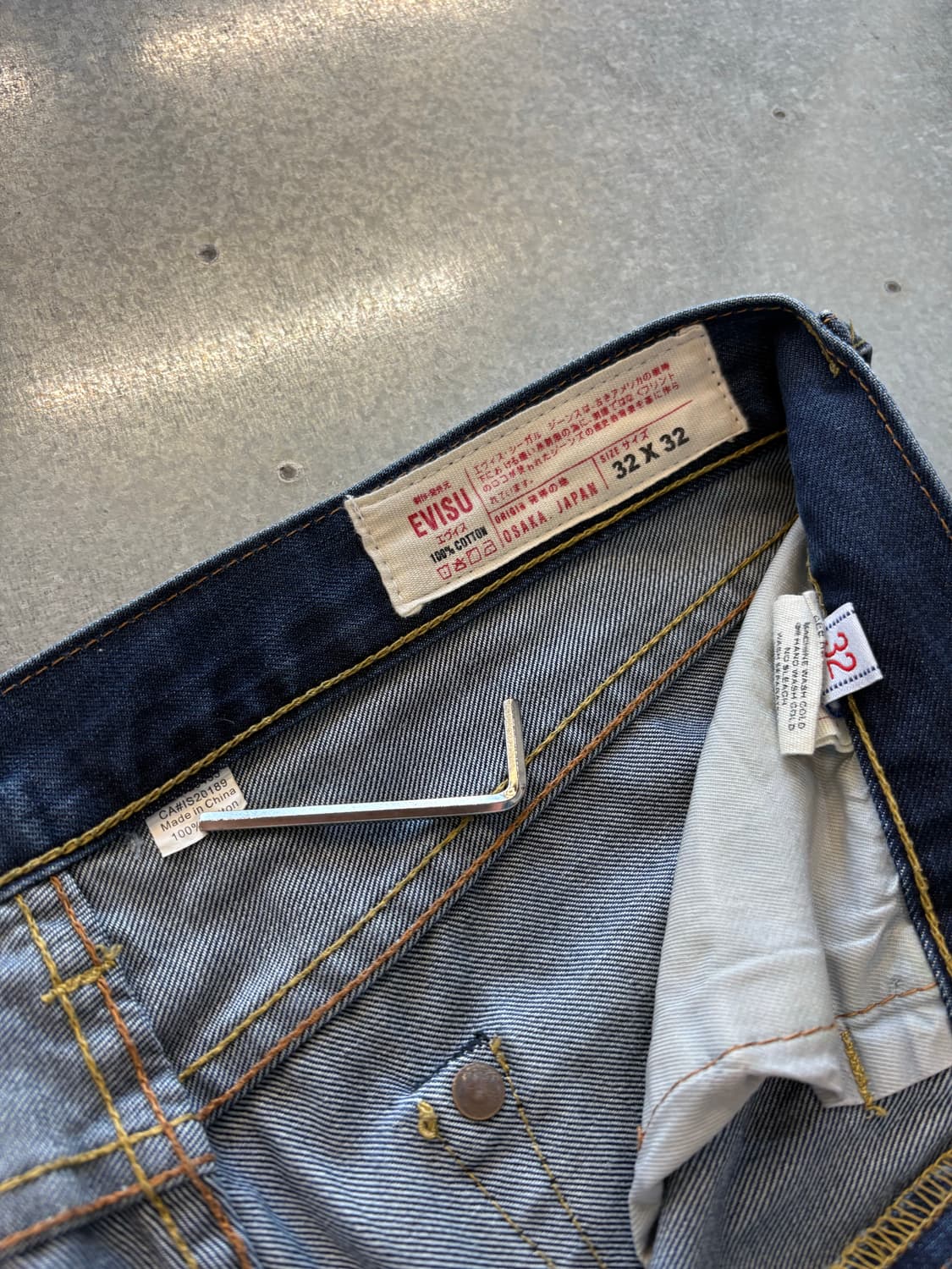 에비수 EVISU 워싱 데님 팬츠 상품이미지3