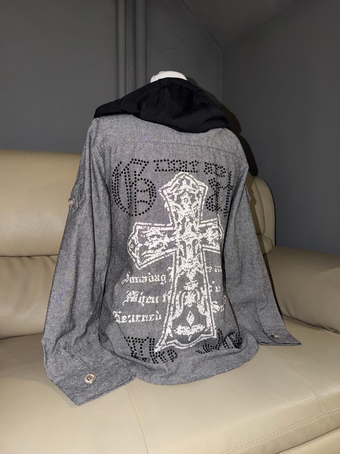 cross printing hood layered shirt 상품이미지1