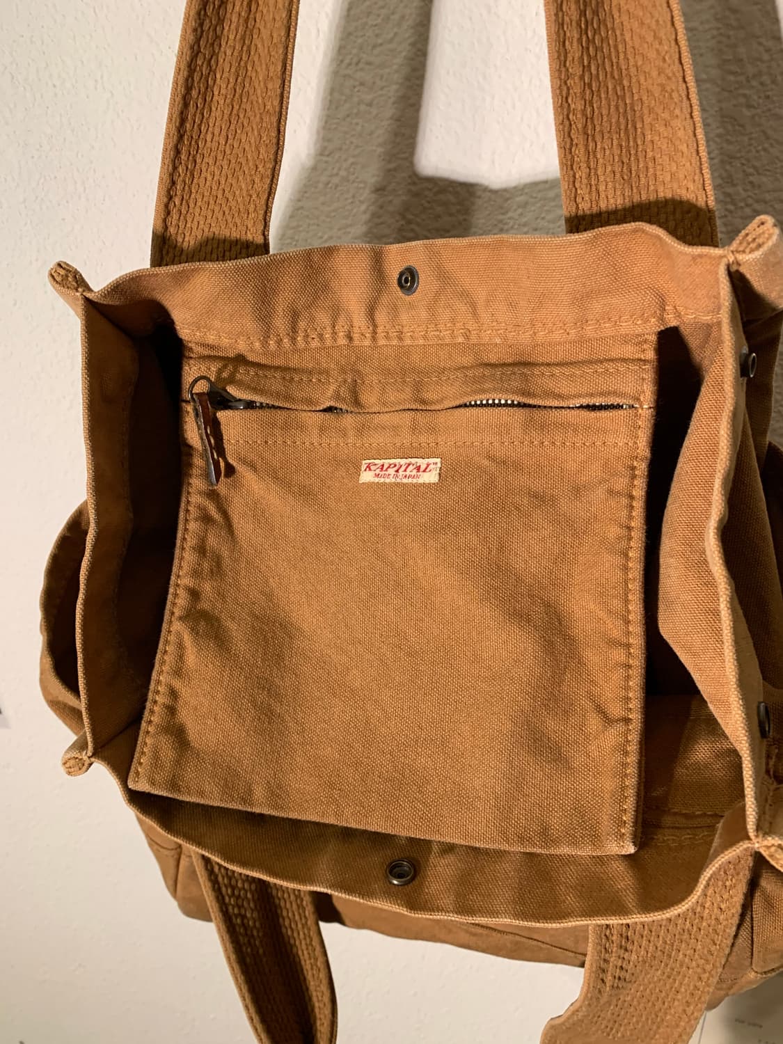 캐피탈 브라운 숄더백 상품이미지3