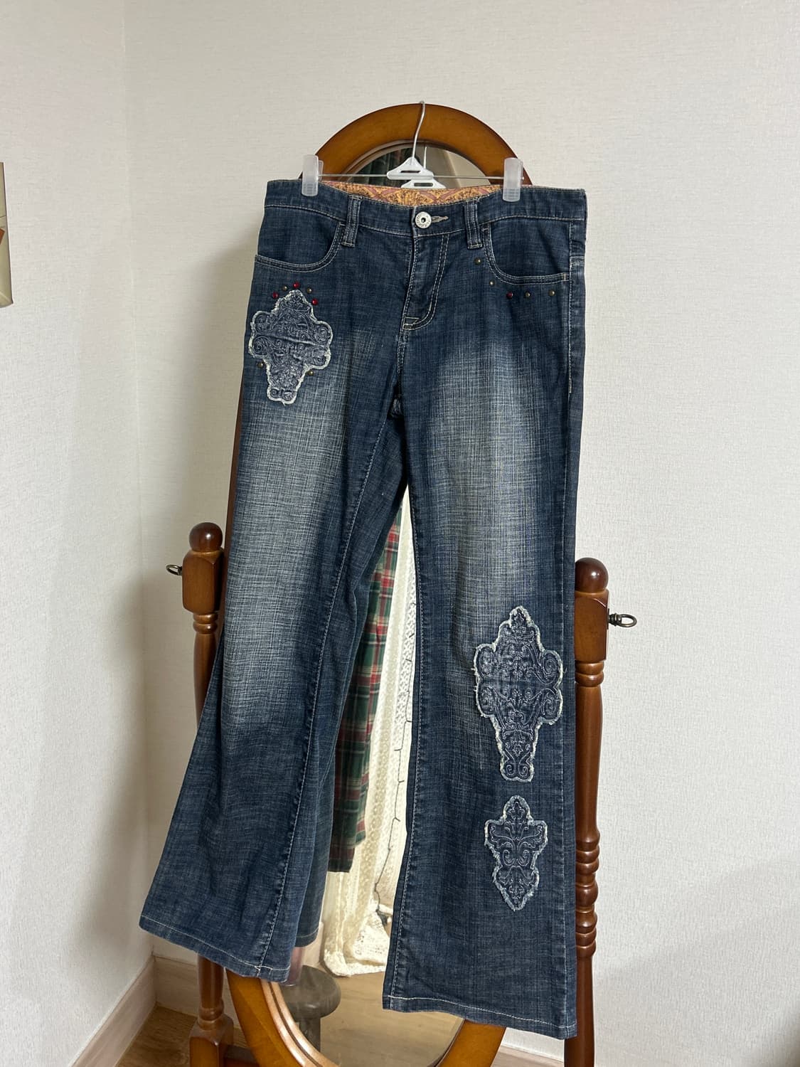 빈티지 오리엔탈 패치 데님 부츠컷팬츠 상품이미지1