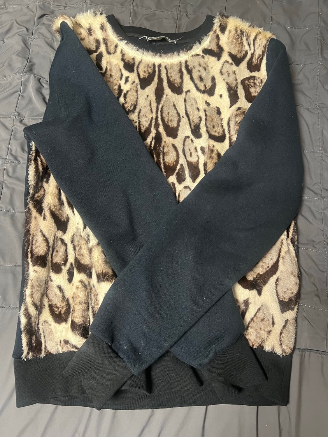 BRATOVICH 브라토비치 실크 염소가죽 헤어온 레더 탑 / 레오파드 상품이미지2