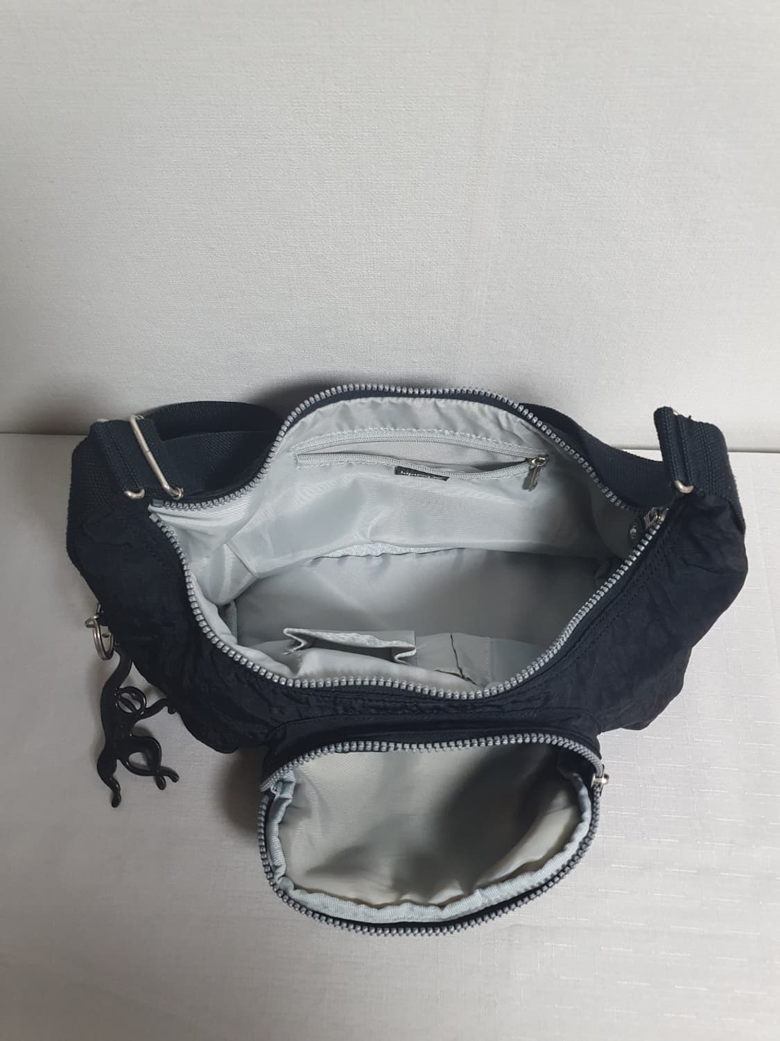 키플링 반달 숄더백 호보백 블랙 상품이미지6