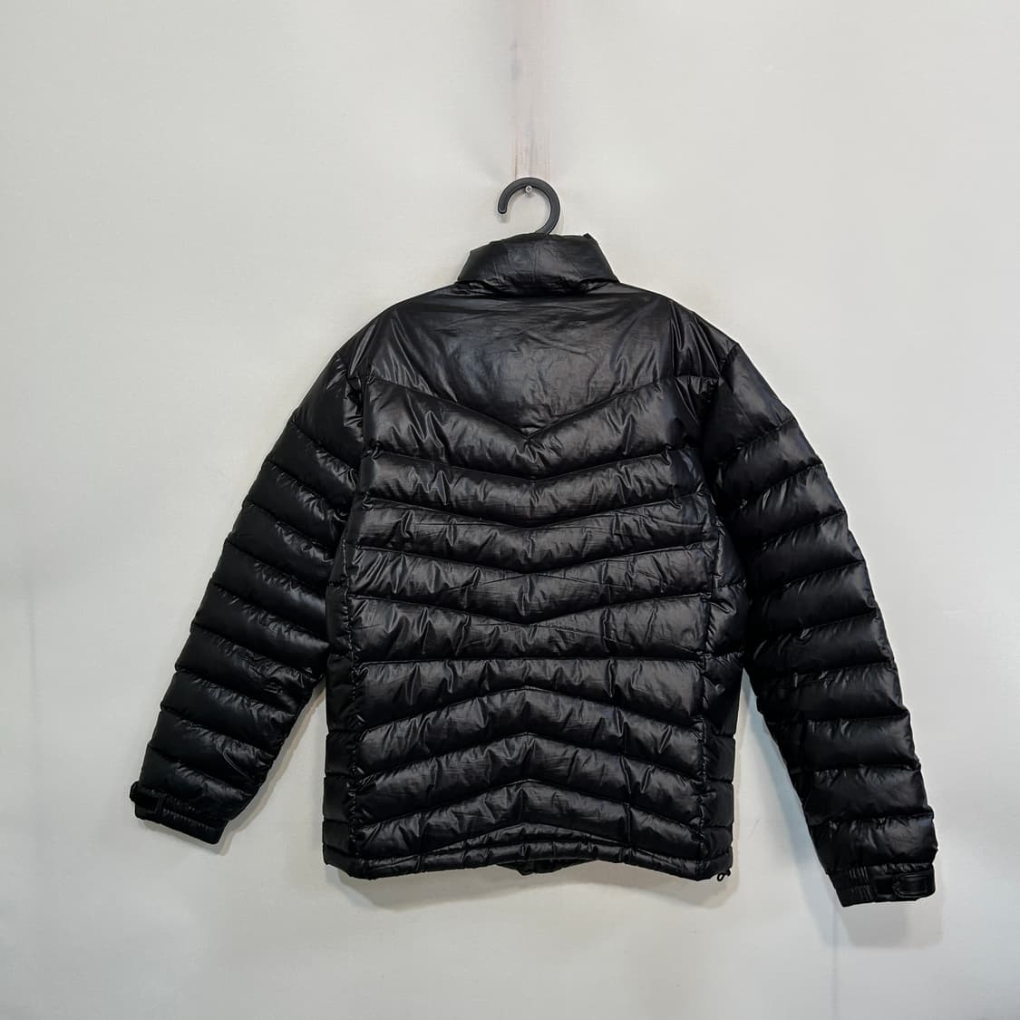 아디다스 남성 거위털 경량패딩 100 상품이미지3