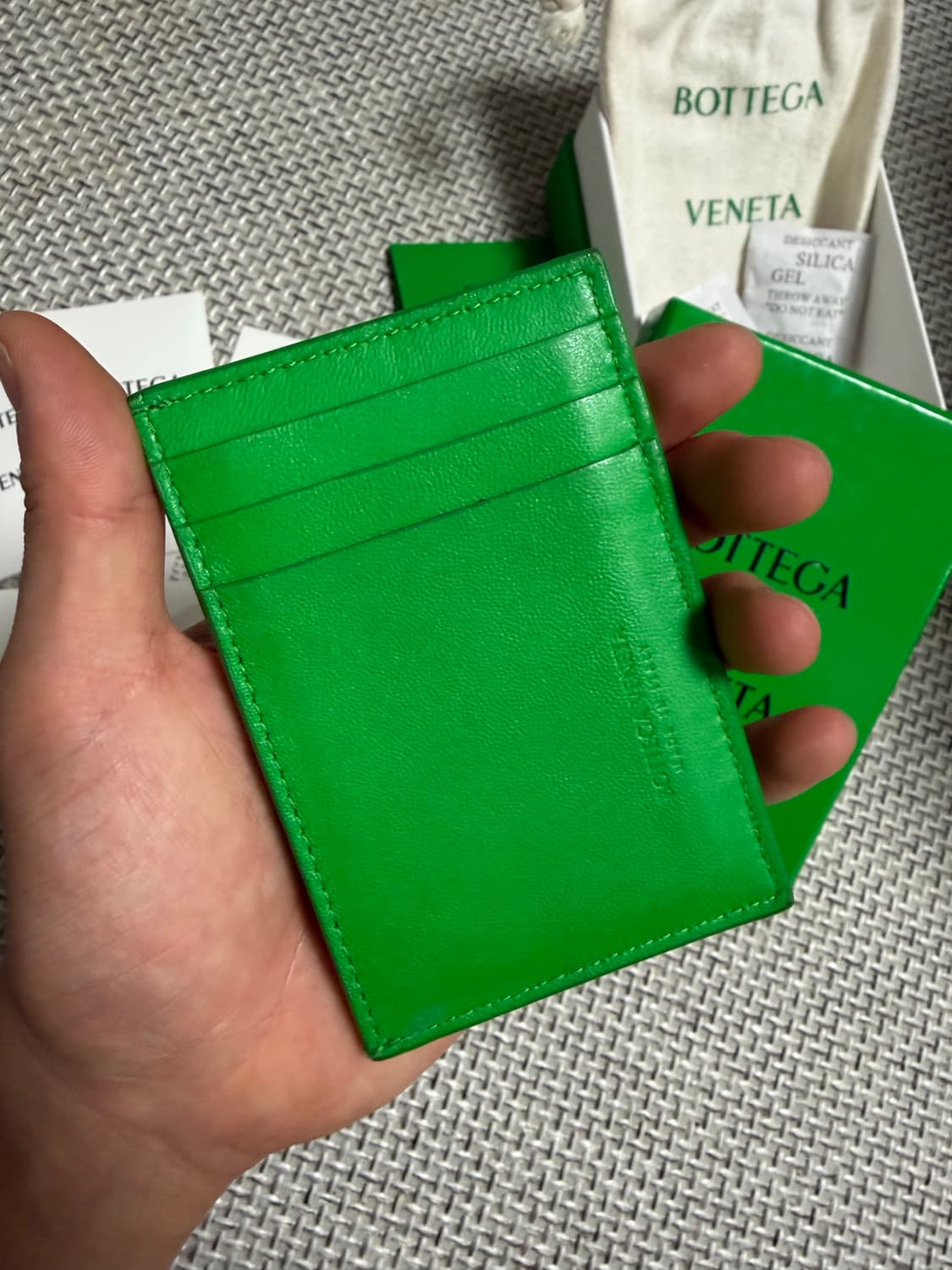 백화점판nfc  보테가베네타 그린 카드지갑  상품이미지4