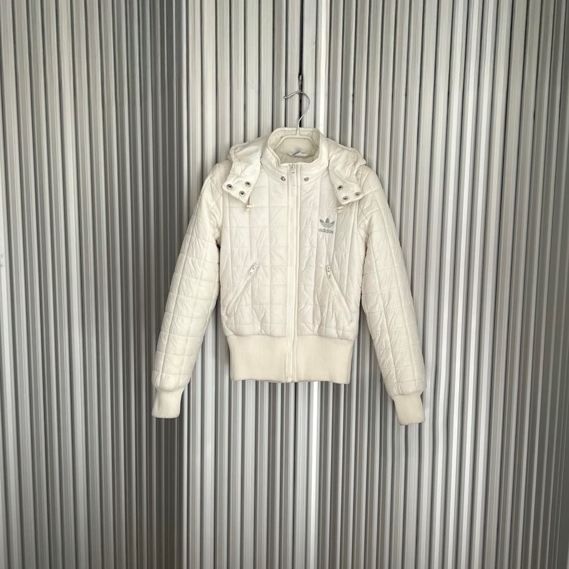 adidas padded Jacket 상품이미지1