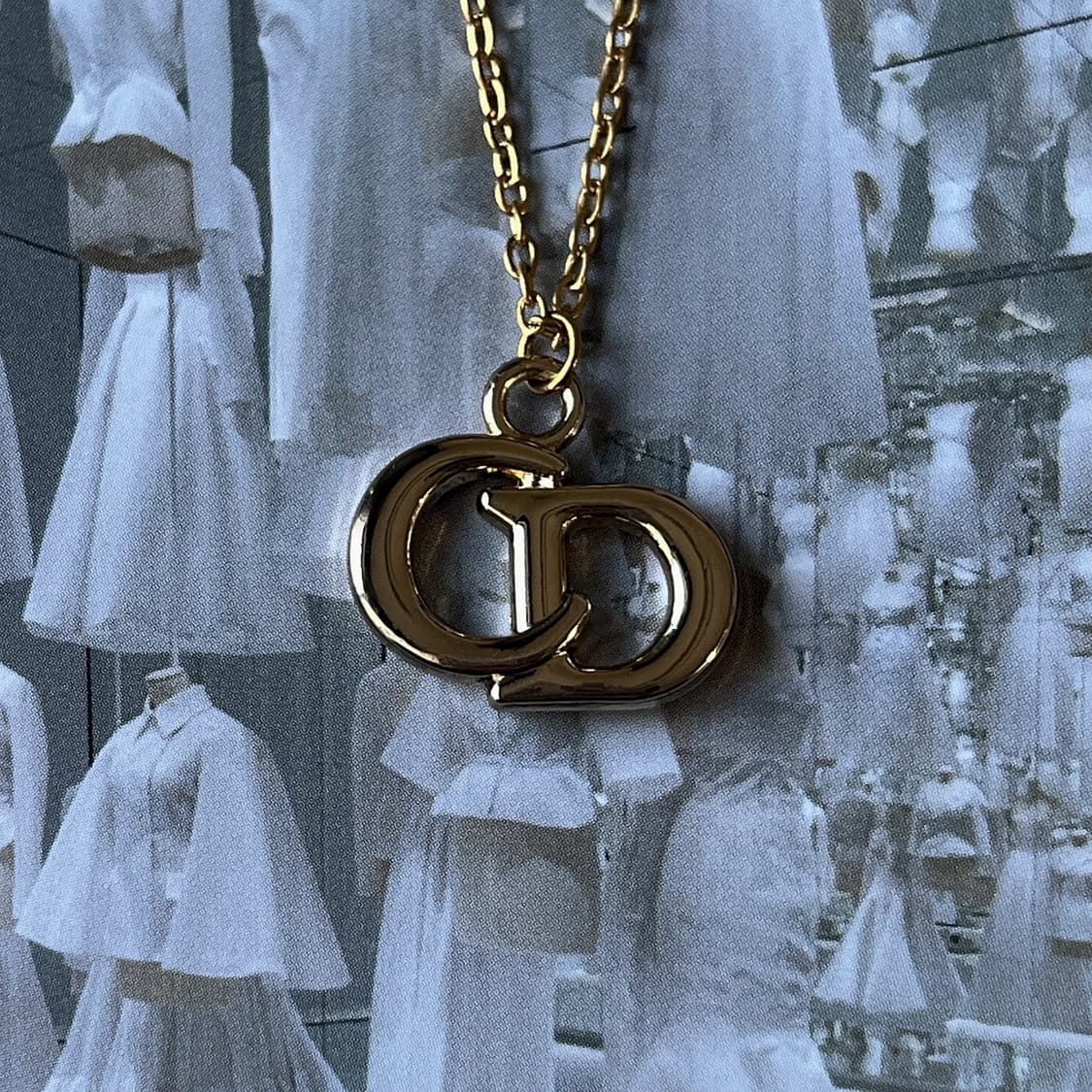 디올 CD 로고 목걸이 / 예리 목걸이 / 레드벨벳 목걸이 상품이미지2