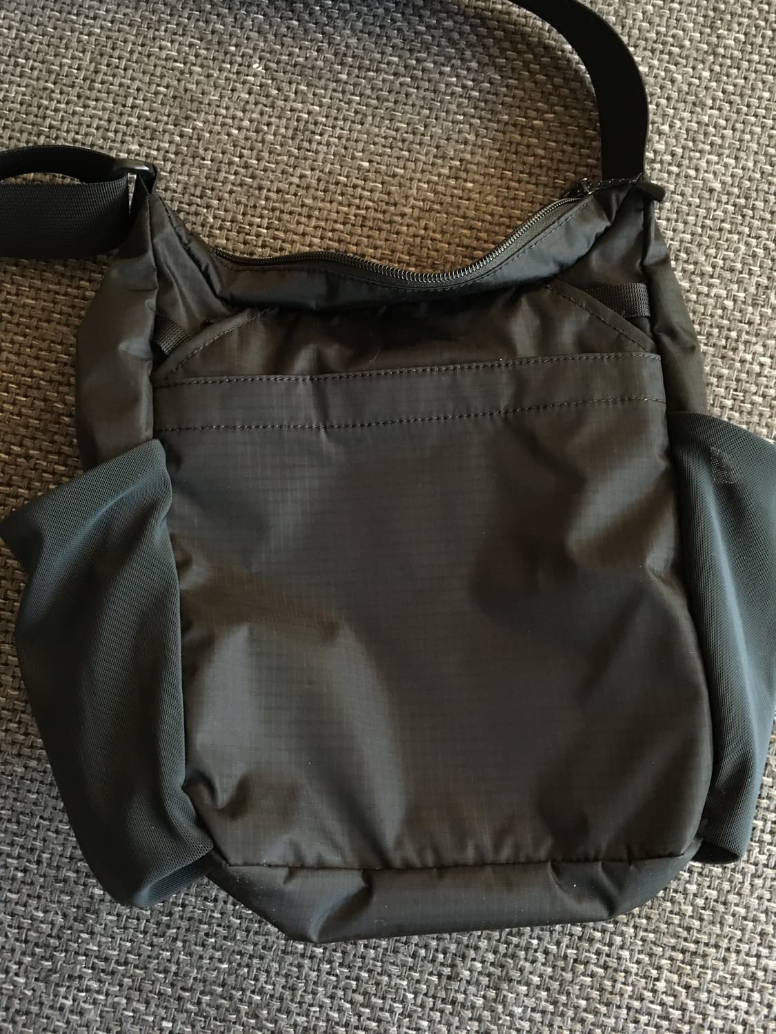 몽벨 크로스백 상품이미지2