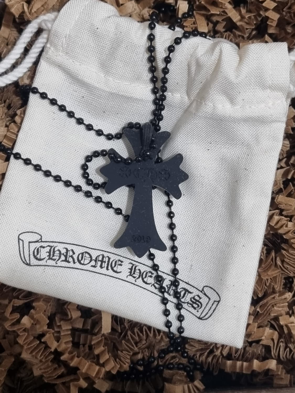 크롬하츠 실리크롬 CH 크로스 펜던트 블랙 상품이미지2