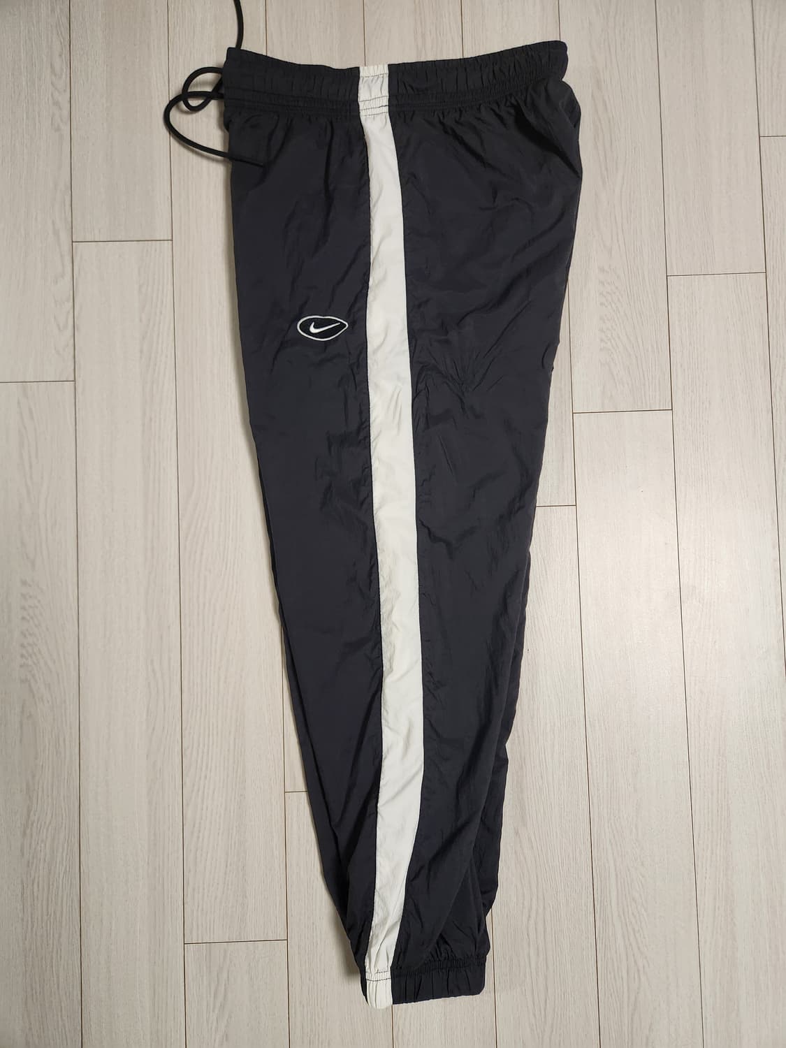 나이키 우먼스 우븐 트레이닝 조거팬츠 사이즈s

여러 중고사이트에도 같이 상품이미지8