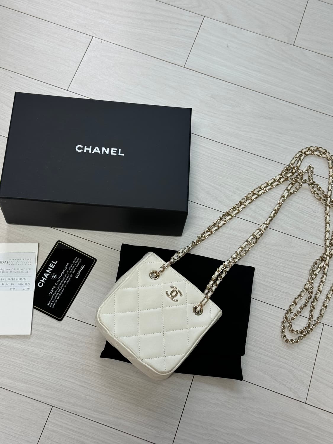 샤넬 화이트 미니 체인백 판매 상품이미지1