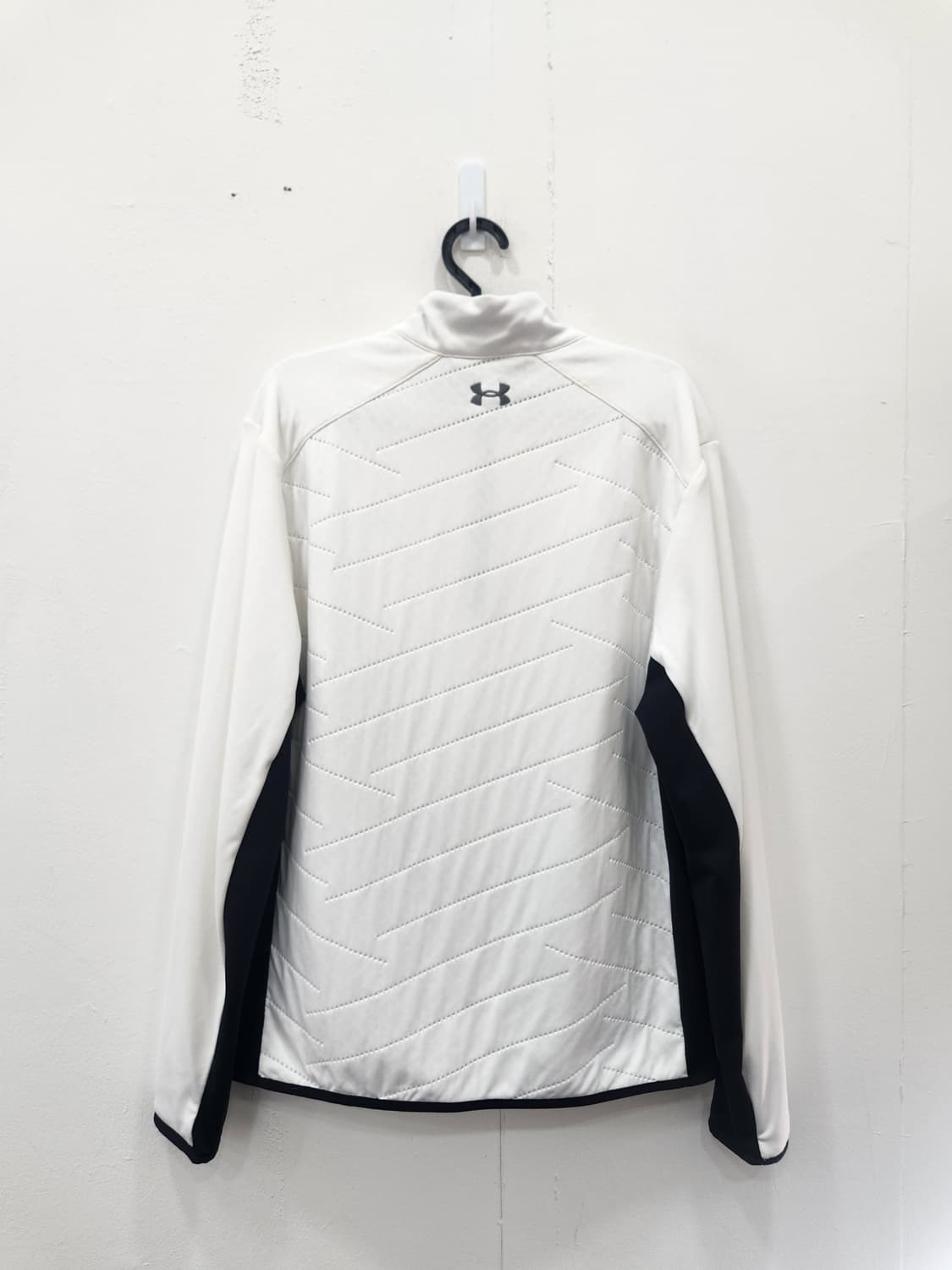 언더아머 콜드 기어 리액터 하이브리드 반집업 긴팔티 남성 95사이즈 상품이미지3