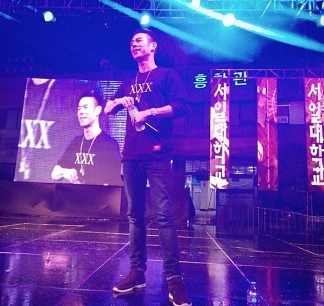 슈프림 XXX 풋볼탑 (빈지노 착용) 상품이미지3