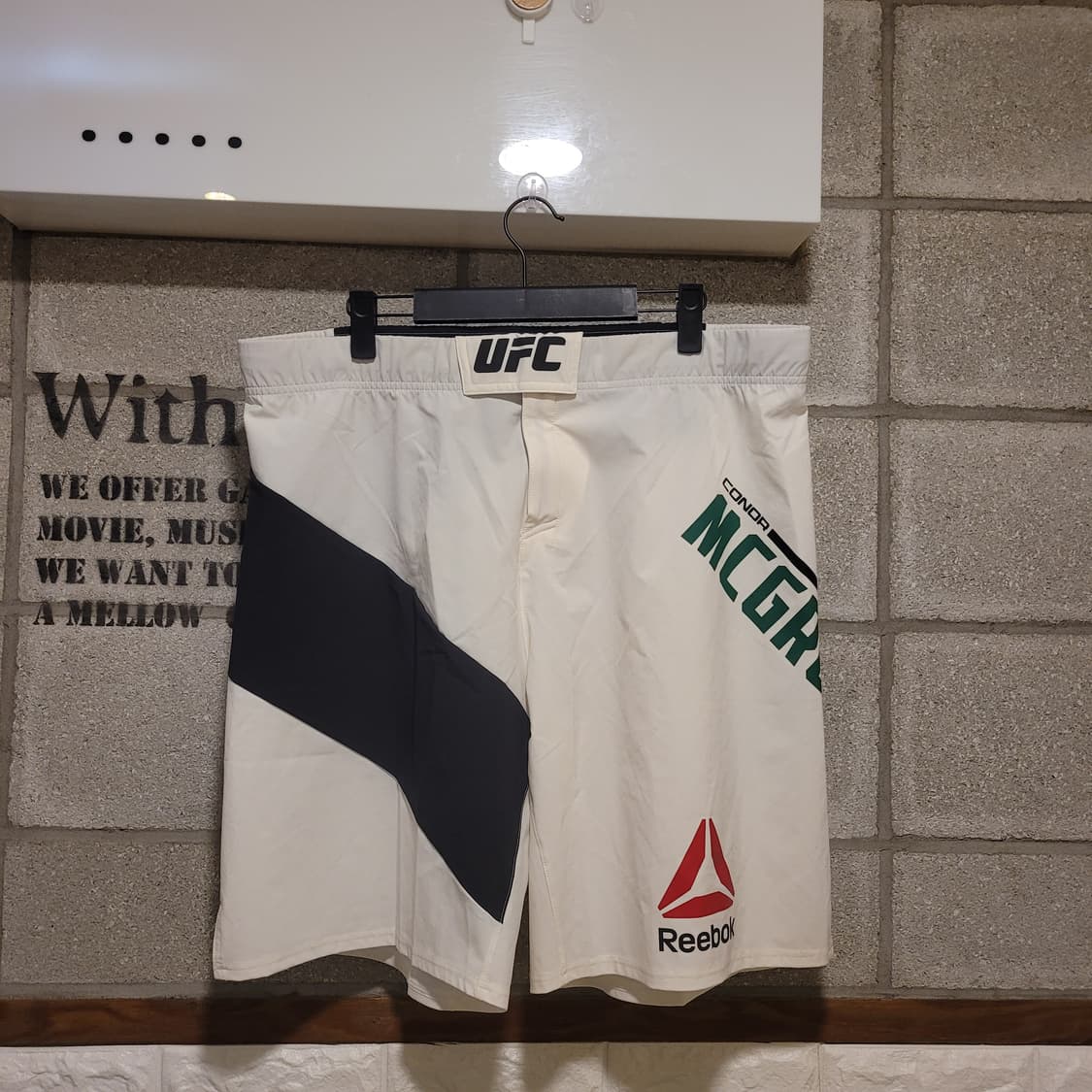 리복 UFC 맥그리거 쇼츠 38 상품이미지2