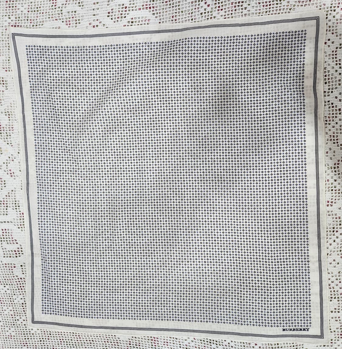 버버리(BURBERRY) 마이크로 패턴 손수건 상품이미지2