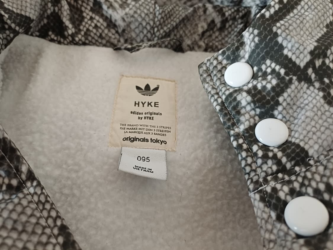 Adidas x Hyke python skin 패턴 플리스 자켓 상품이미지4