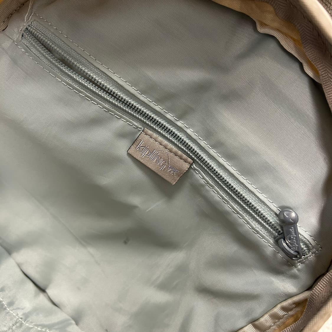 Kipling Beige Backpack 상품이미지5