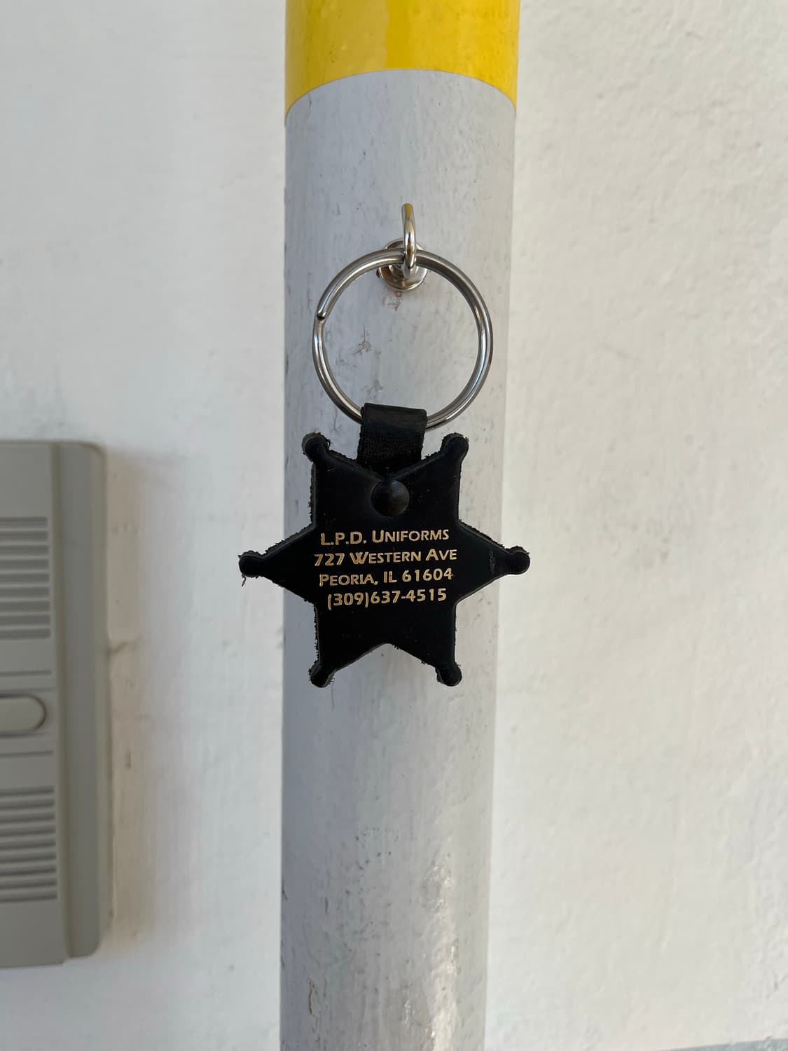 L.P.D Uniforms Promo Keyring 상품이미지1