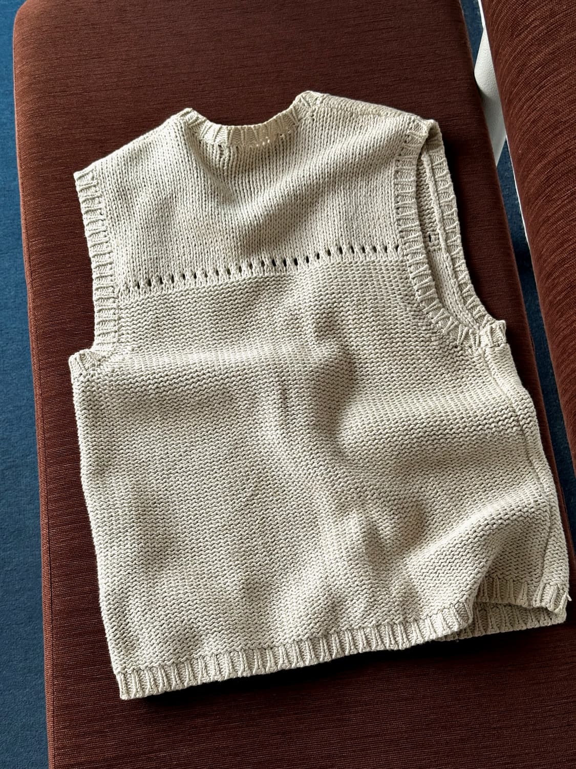 Middle gauge cotton knitted design vest 상품이미지4