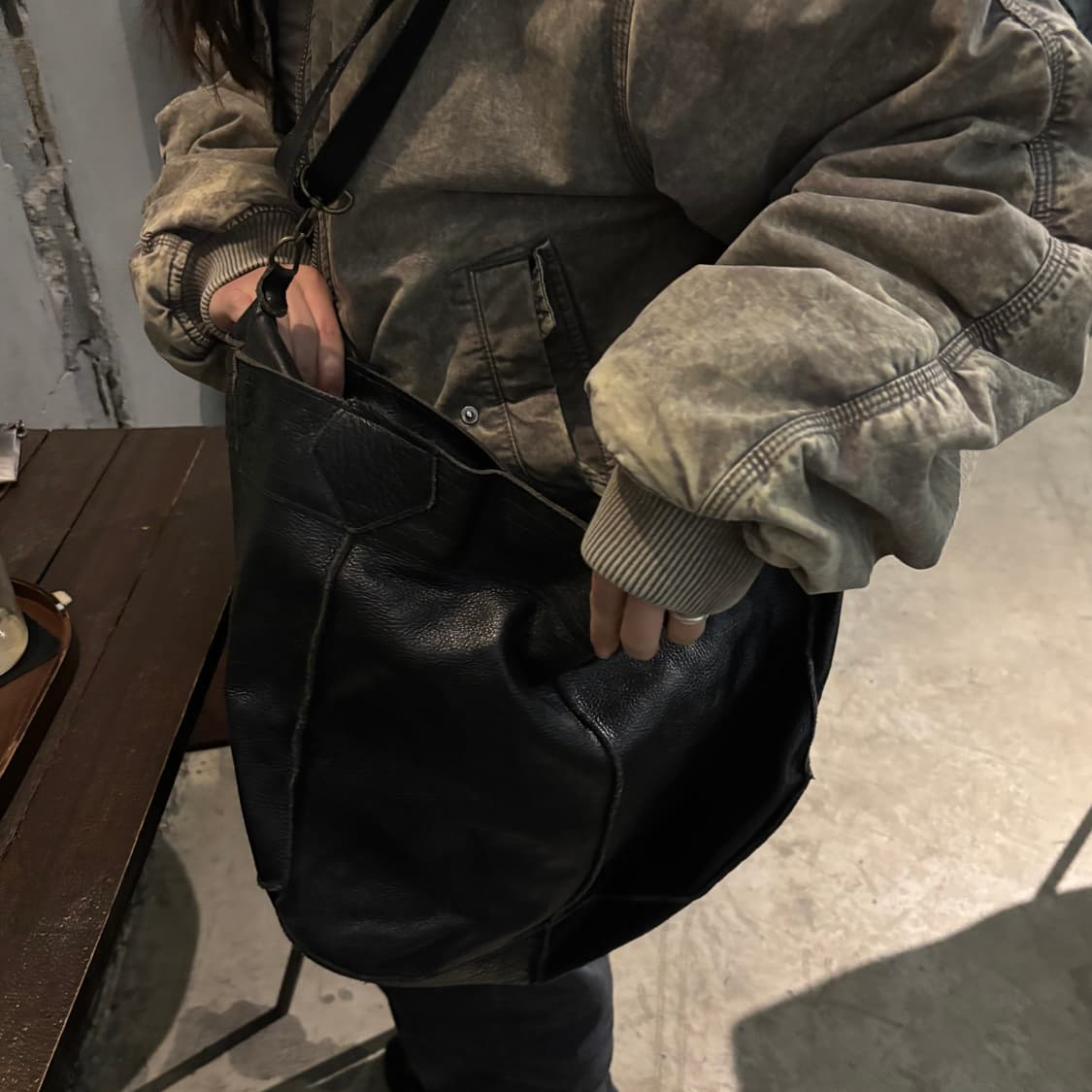 vtg cowhide big tote bag 상품이미지4