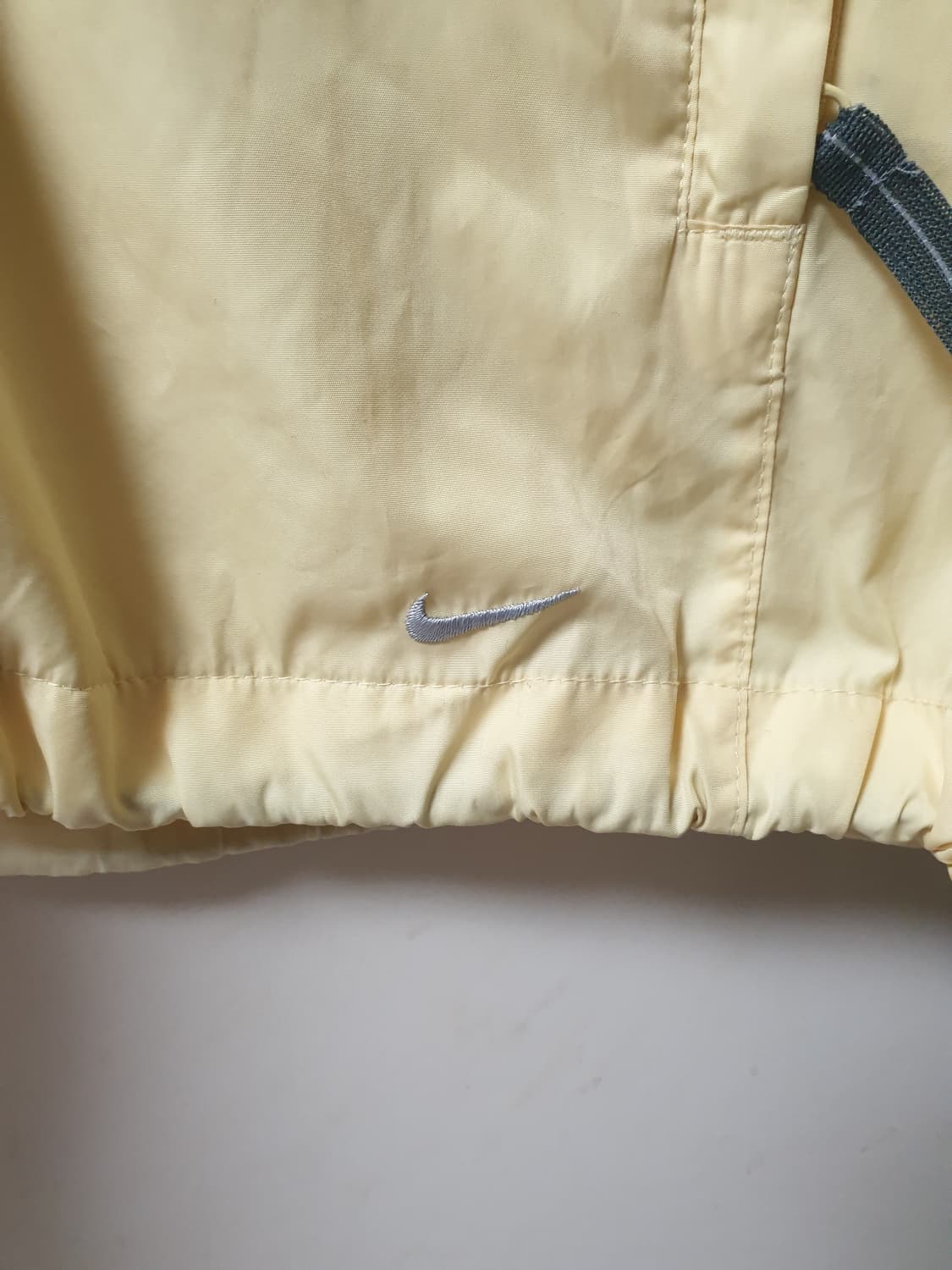 [여성] 나이키 바람막이 옐로우 M 상품이미지3