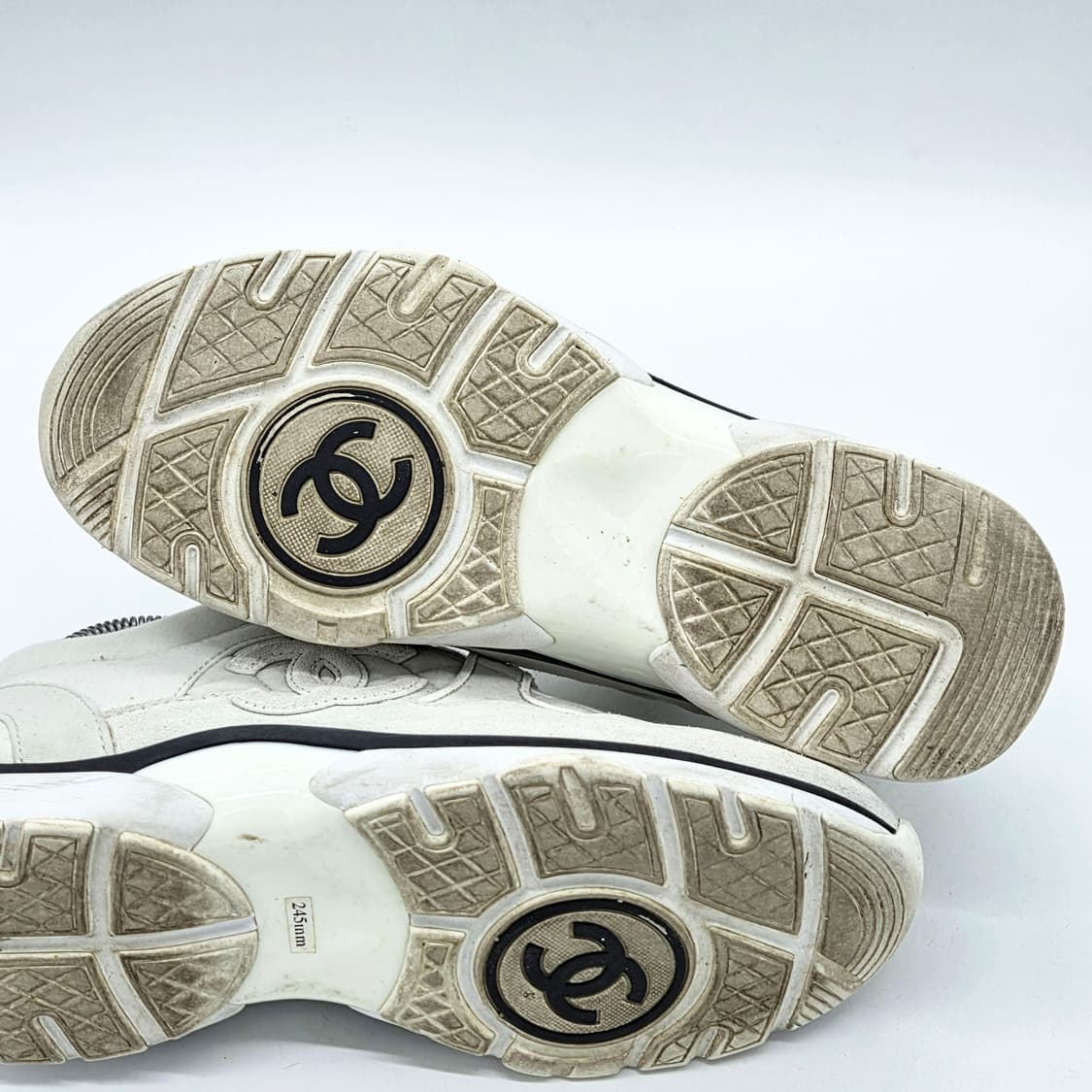  샤넬 우먼스 CC로고 트레이너 스니커즈 라이트 그레이 (37 1/2)  상품이미지3