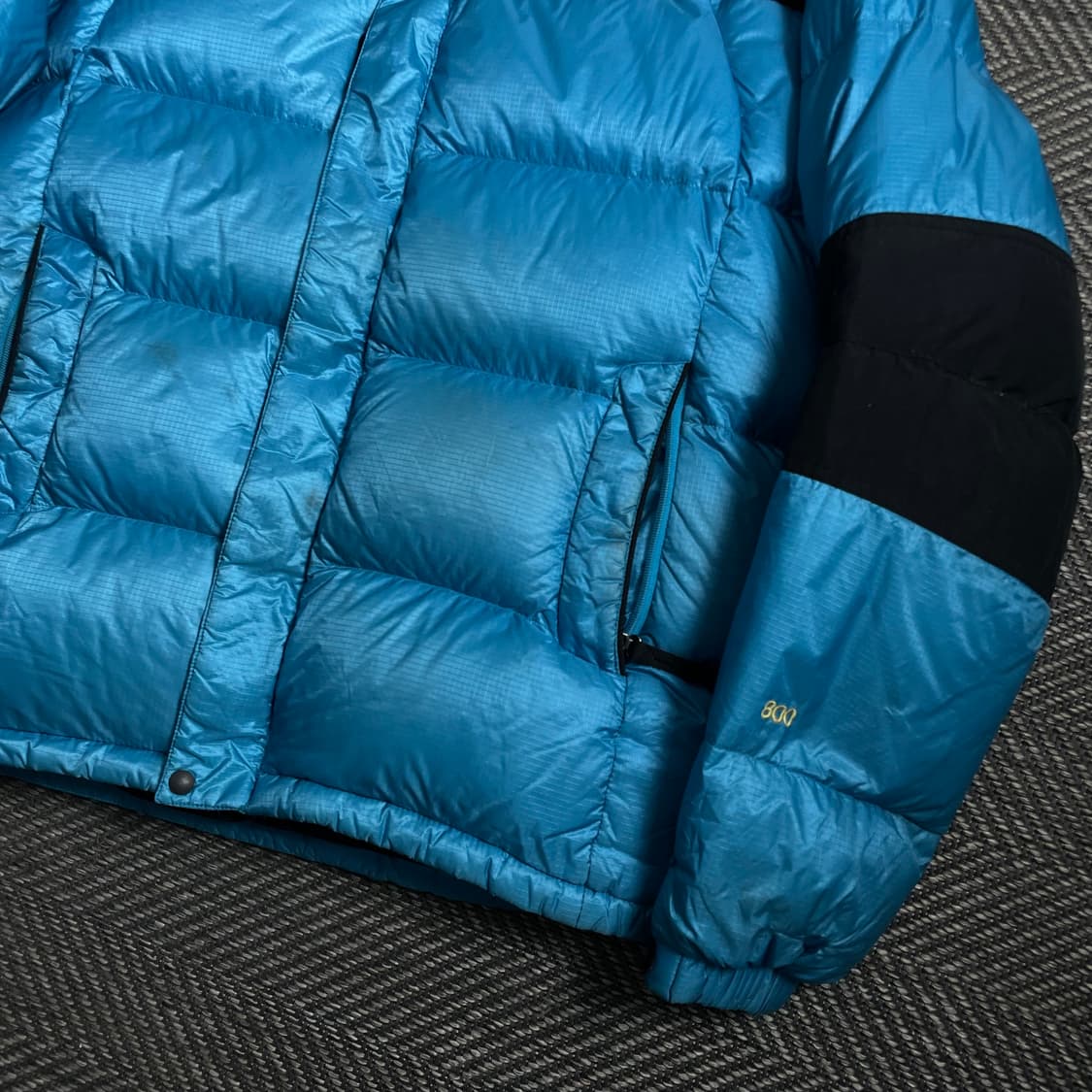 아디다스 하이킹 벌키 800 구스다운 패딩 점퍼 y 4037 상품이미지3