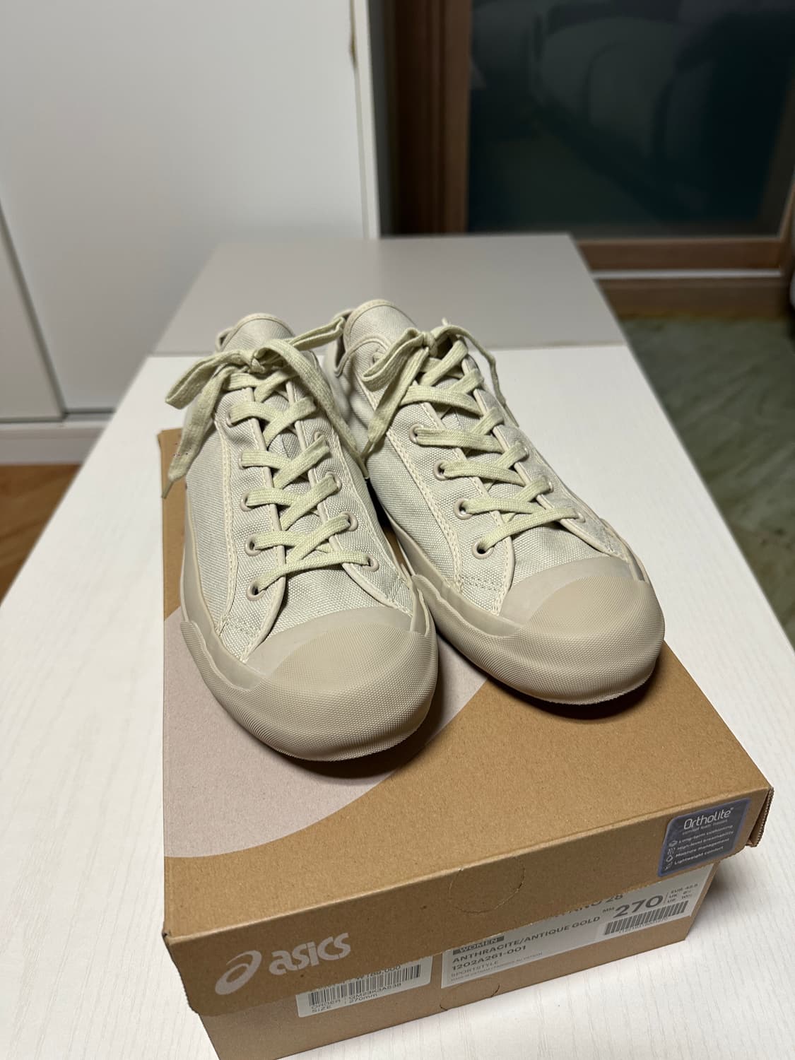 스튜디오 니콜슨 문스타 도브 260 상품이미지1