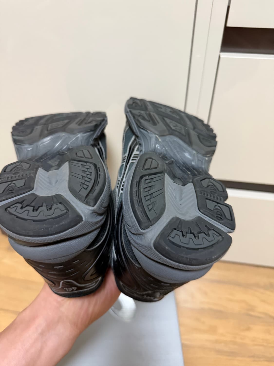 아식스 x 언어펙티드 젤 카야노 14 실버문 270 상품이미지6