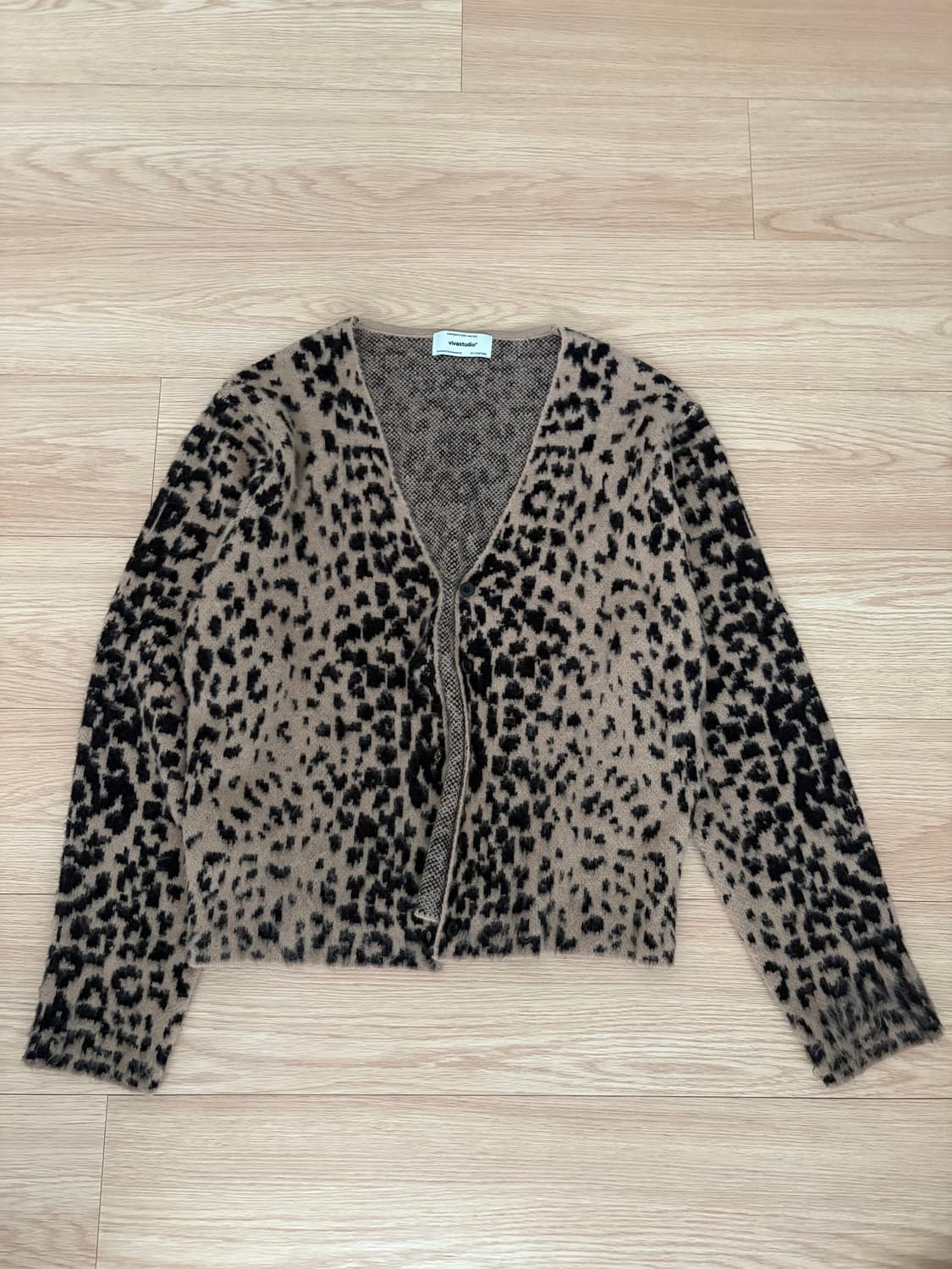 L] vivastudio WILD CLASSIC CARDIGAN 상품이미지2