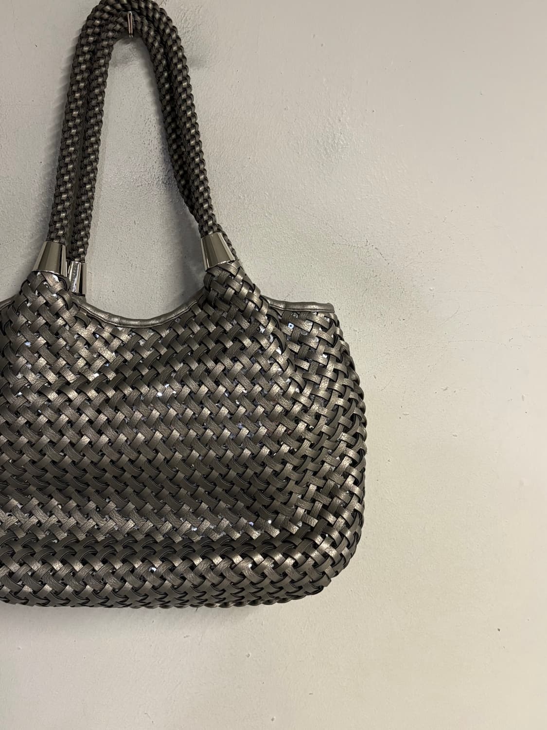 Y‘SACCS woven shoulder bag silver 상품이미지7