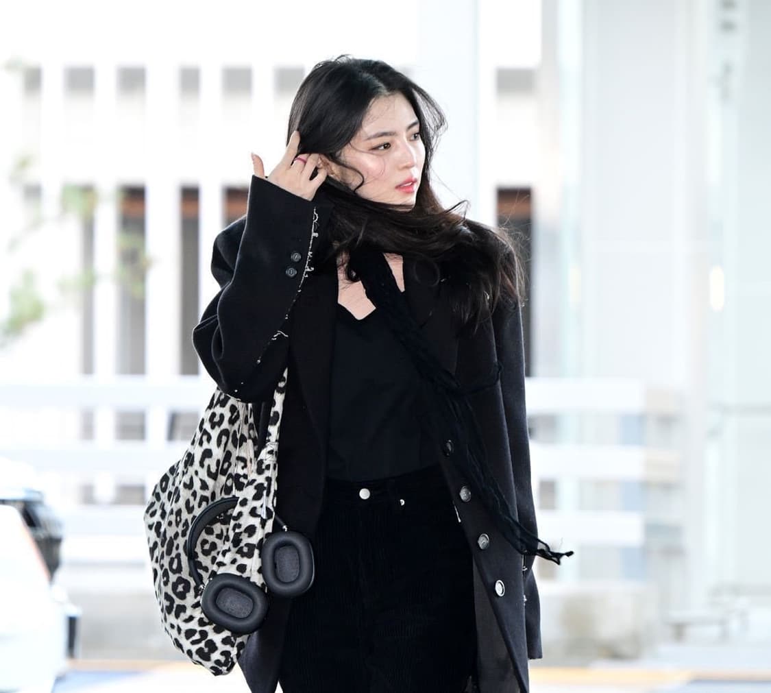 마뗑킴 Matin Kim - Raw Cutting Coat Jacket 상품이미지2