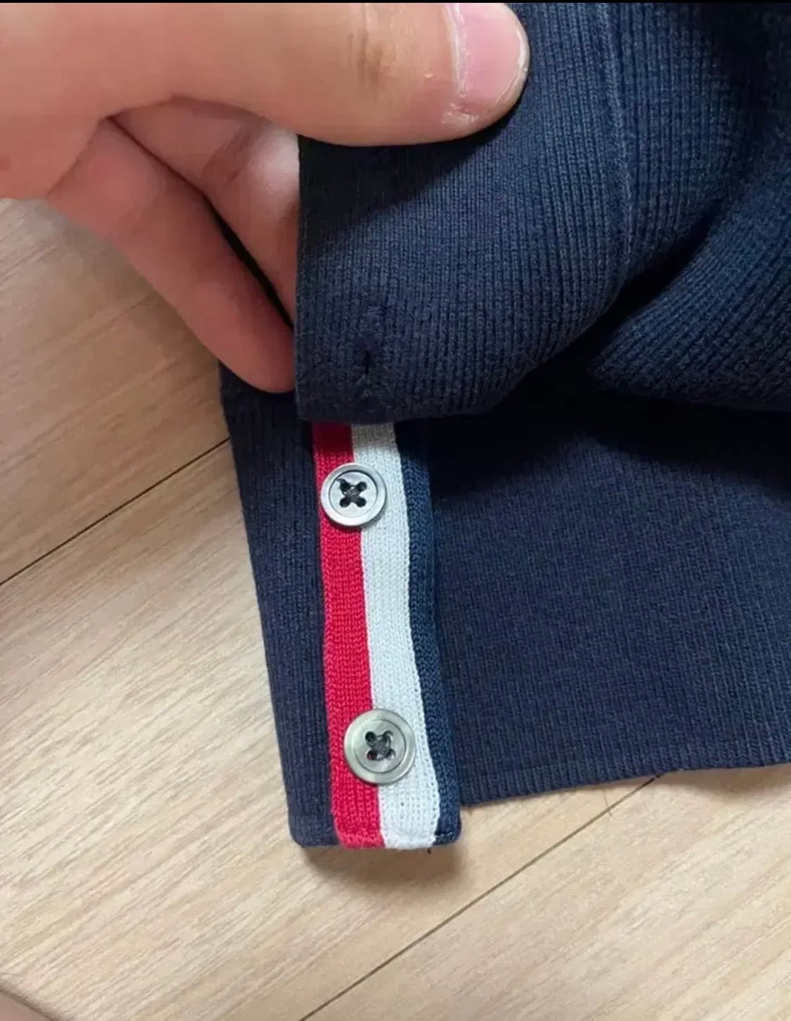 톰브라운 네이비 사선 완장 맨투맨 사이즈 2 상품이미지5