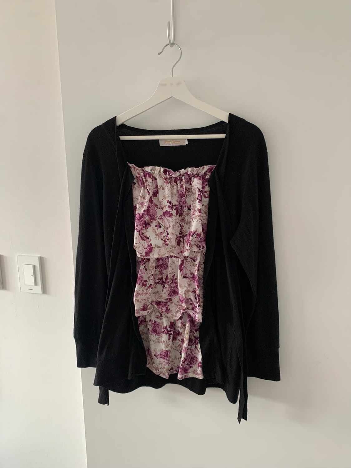 블랙 플라워 프릴 가디건 상품이미지1