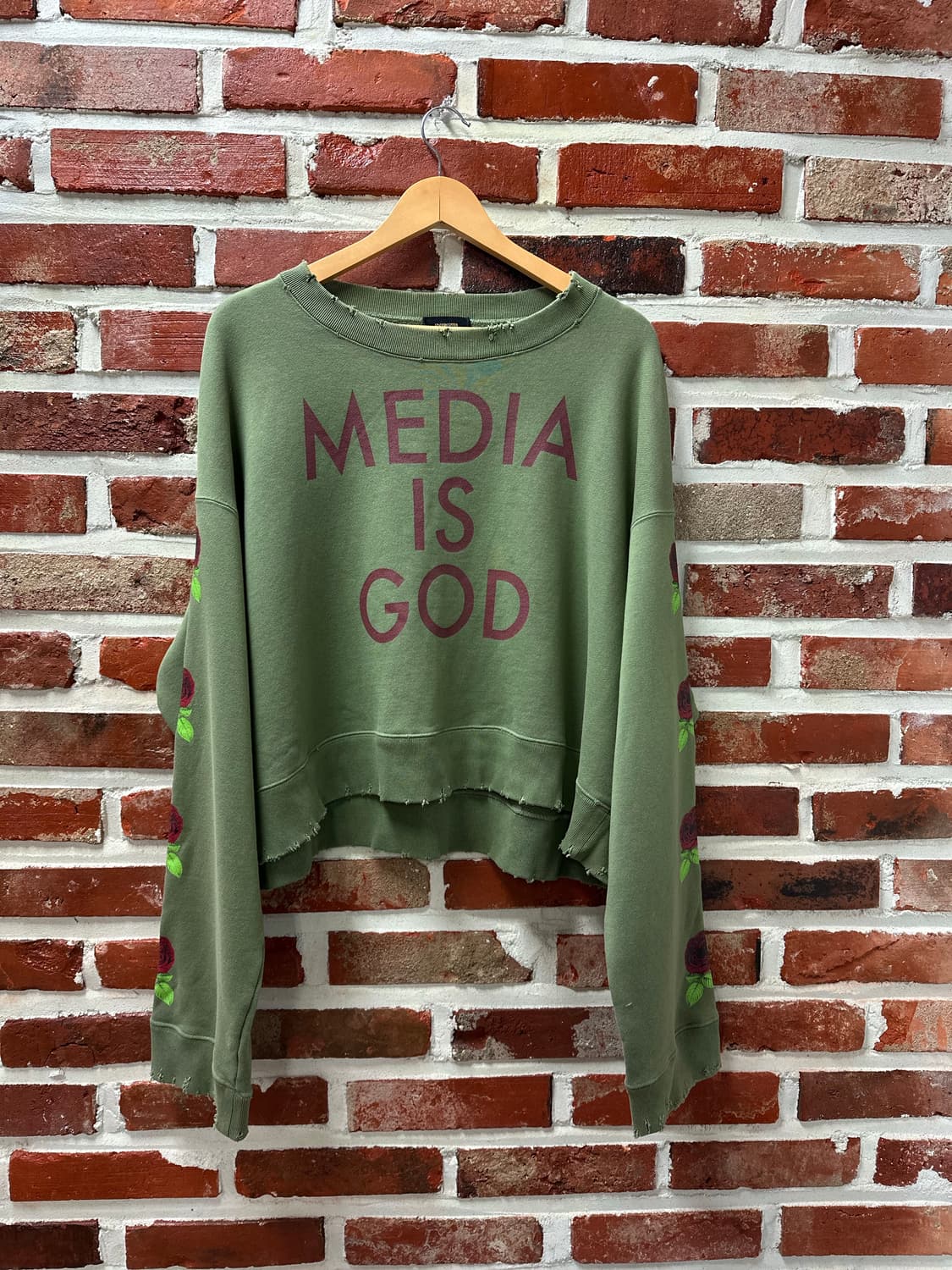 (2)언더커버 미디어이즈갓 맨투맨 카키 상품이미지3