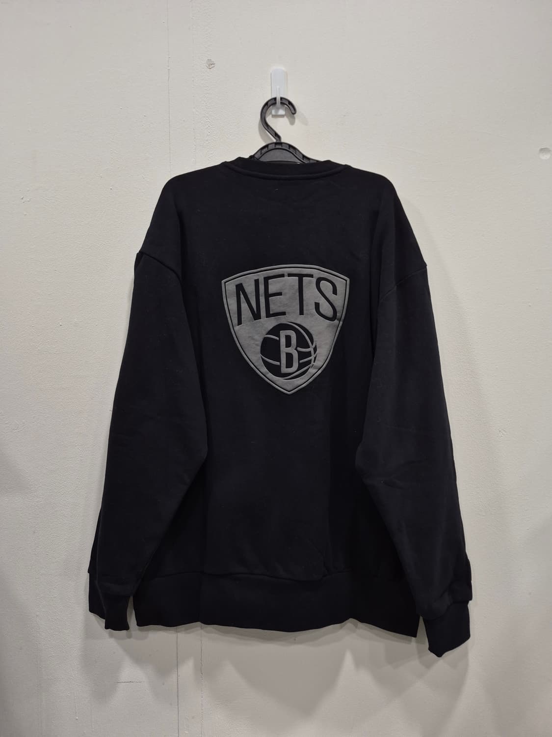 새상품 NBA 브루클린 네츠 팀 로고 안감기모 맨투맨 남성 110사이즈 상품이미지3