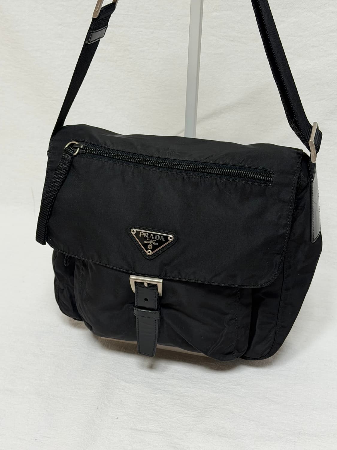 정품 프라다 포코노 나일론 블랙 크로스백 메신저백 주우재백 숄더백 상품이미지3