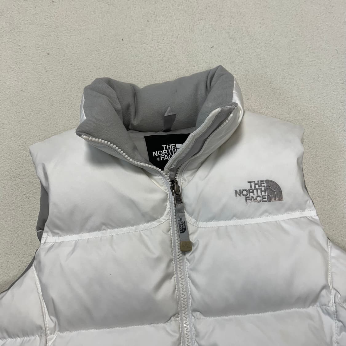 The North Face White Nuptse Vest   상품이미지5