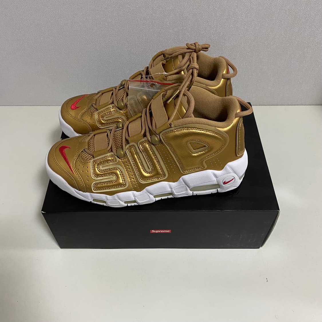 [265] 17SS 슈프림 Supreme 나이키 에어 모어 업템포 골드 상품이미지3