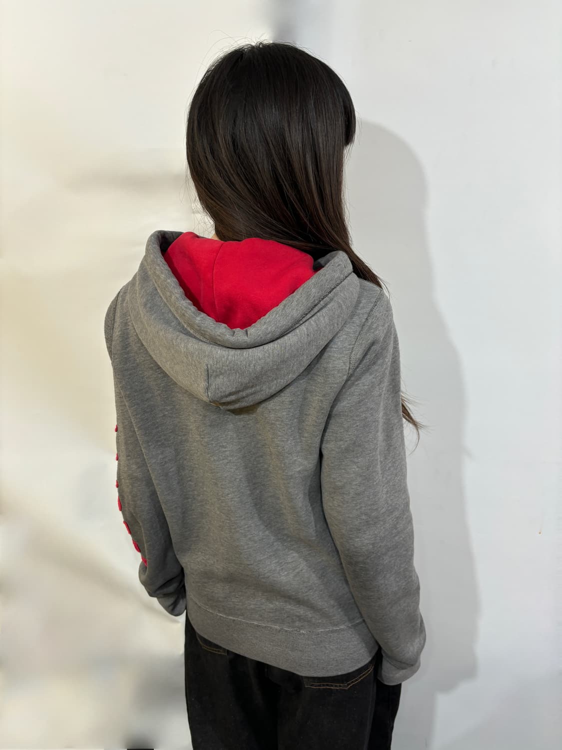 90s HOLLISTER 그레이 & 레드 배색 집업 후드티 상품이미지4